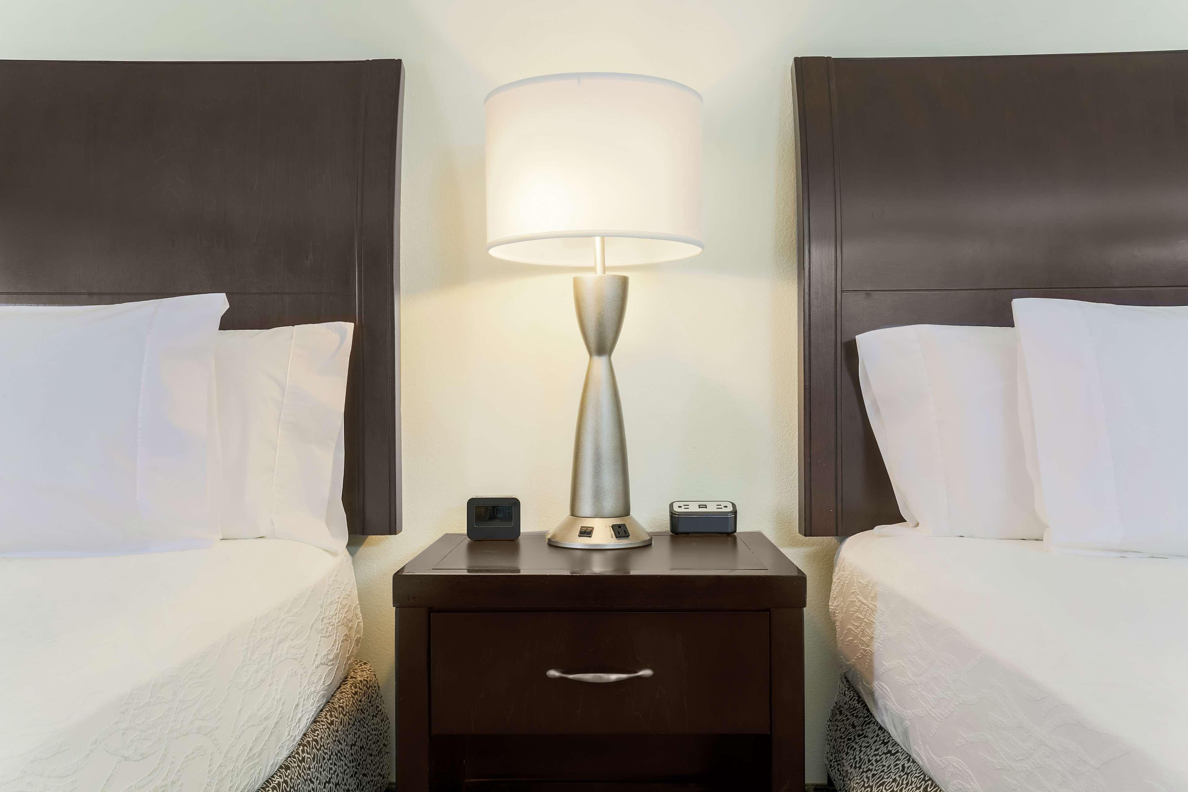 Hilton Garden Inn Dallas Lewisville Zewnętrze zdjęcie